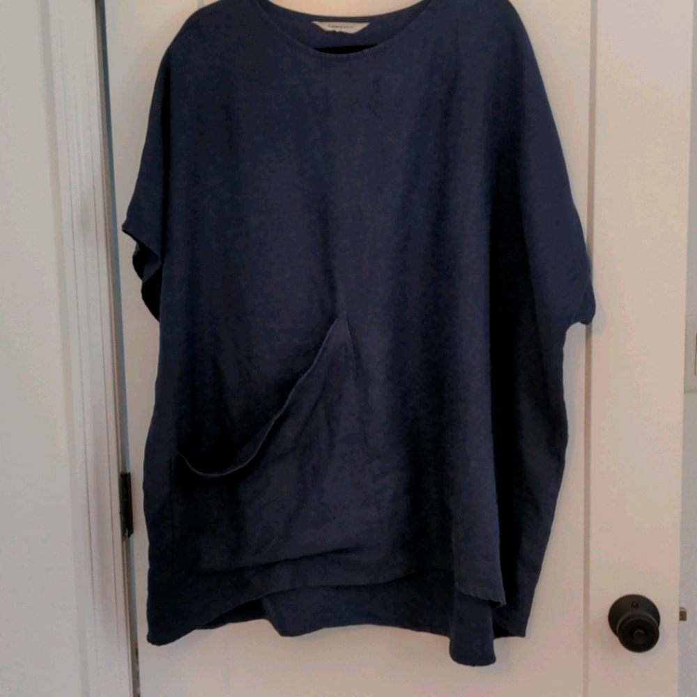 Elizabeth Suzann Harper Tunic in Navy
